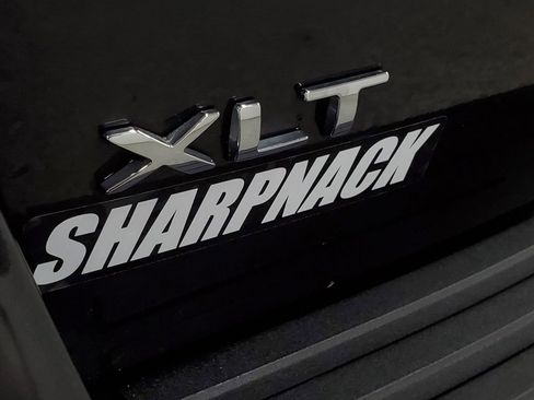 Used 2024 Ford Expedition Max XLT image 26