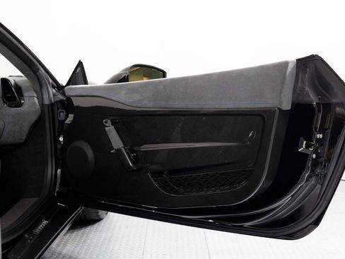 Used 2015 Ferrari 458 Speciale A image 42