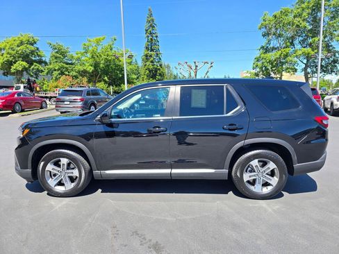 Certified 2023 Honda Pilot EX-L image 17