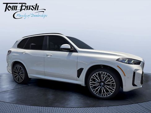 New 2026 BMW X5 sDrive40i w/ M Sport Package RWD image 1