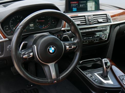 Used 2018 BMW 440i Convertible w/ M Sport Package RWD image 15