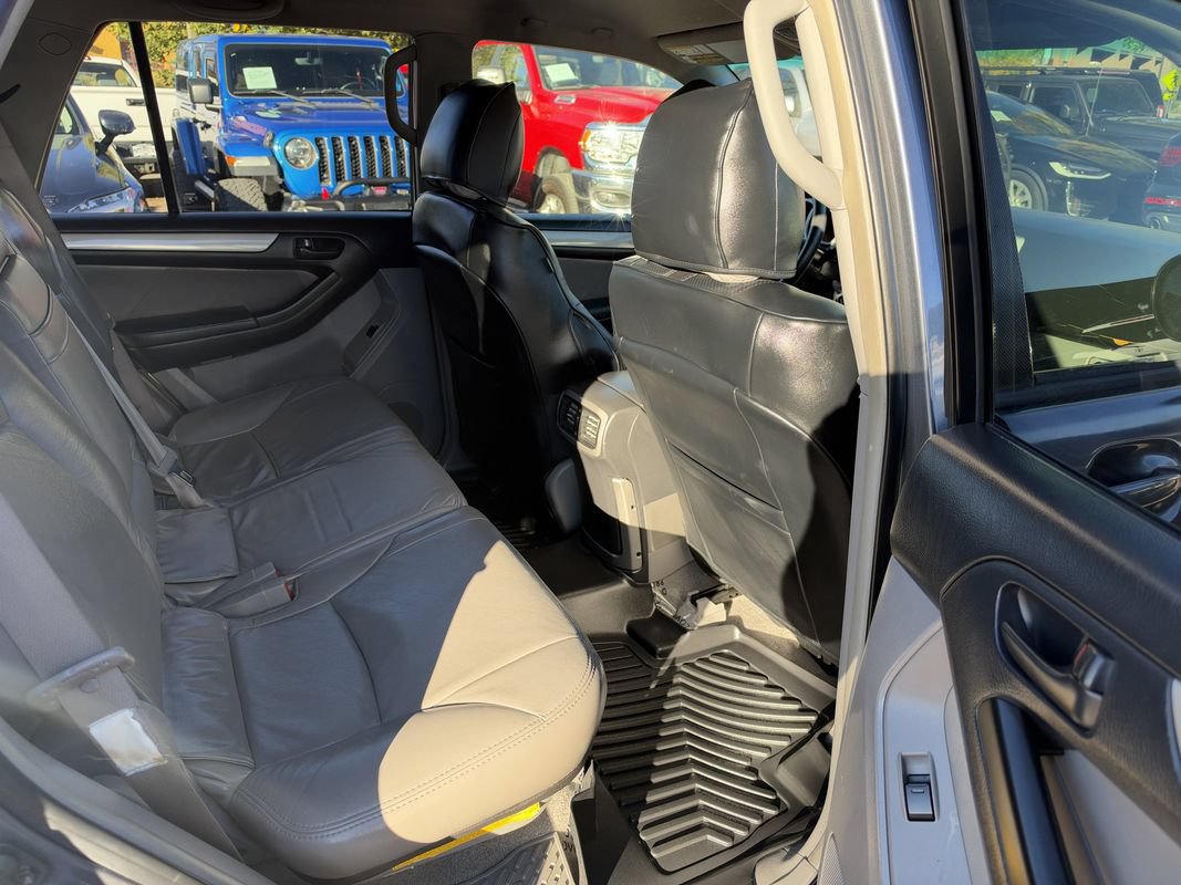 Used 2004 Toyota 4Runner SR5 RWD image 20