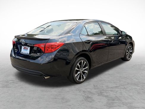 Used 2018 Toyota Corolla SE w/ Carpet Mat Package (TMS) FWD image 7