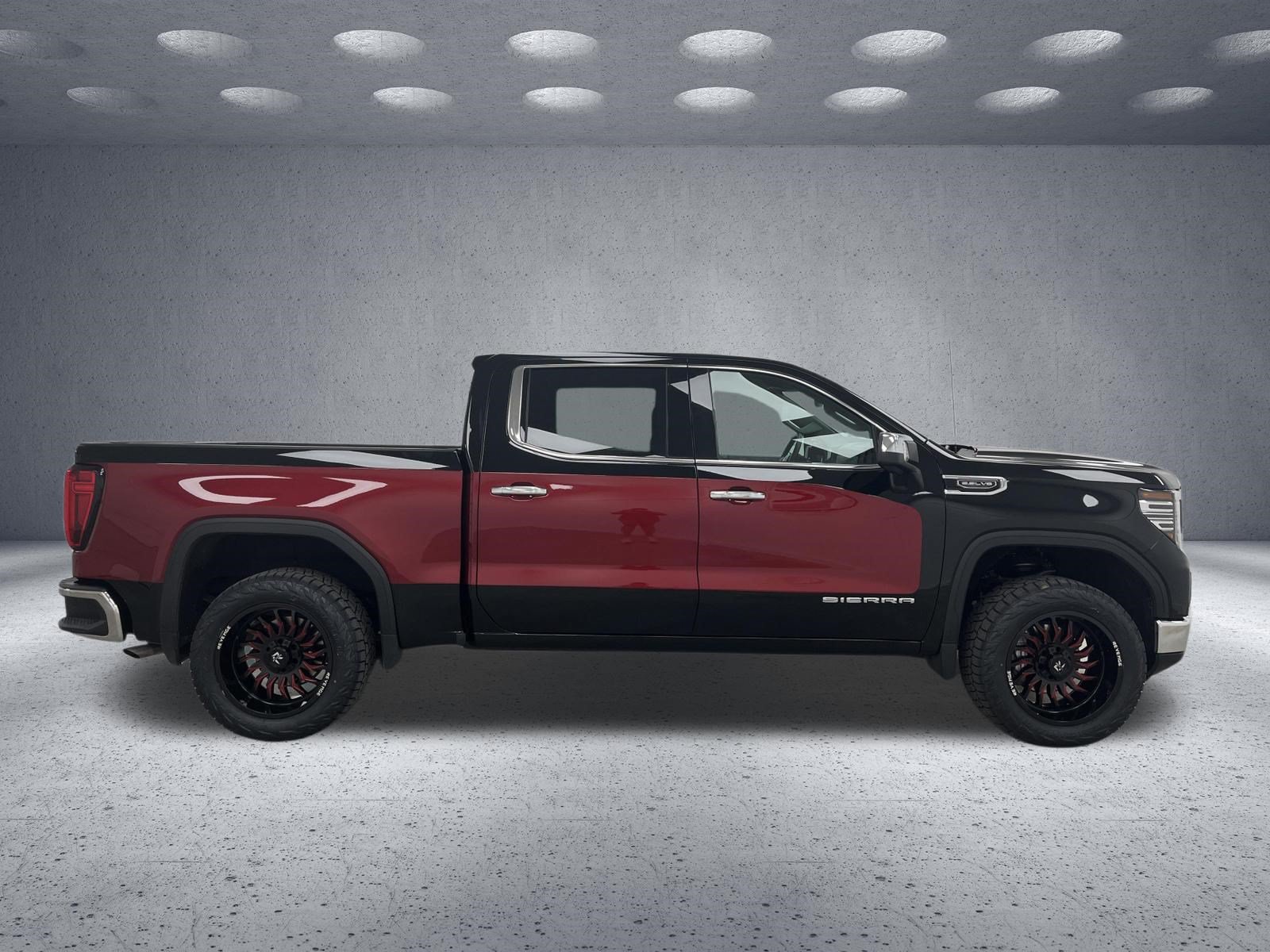 Used 2026 GMC Sierra 1500 SLT AWD/4WD image 6