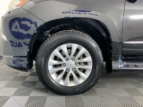 Used 2015 Lexus GX 460 w/ Premium Package AWD/4WD image 11