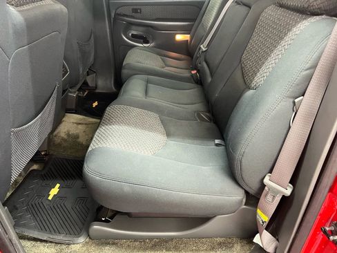 Used 2003 Chevrolet Avalanche 4x4 w/ Suspension Package, Off-Road image 10