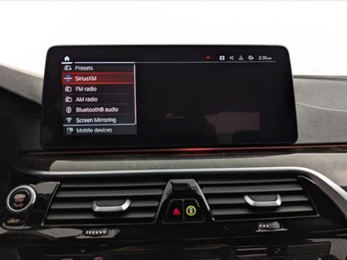 Used 2021 BMW 530i xDrive w/ Convenience Package image 28