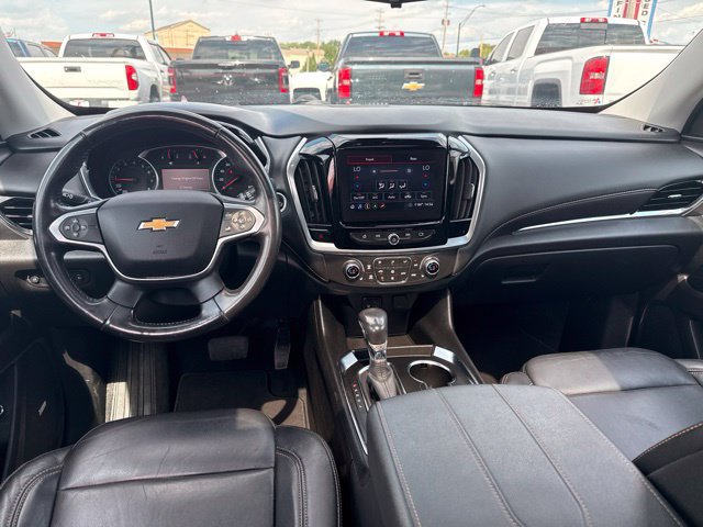 Used 2021 Chevrolet Traverse LT w/ LT Premium Package AWD/4WD image 17