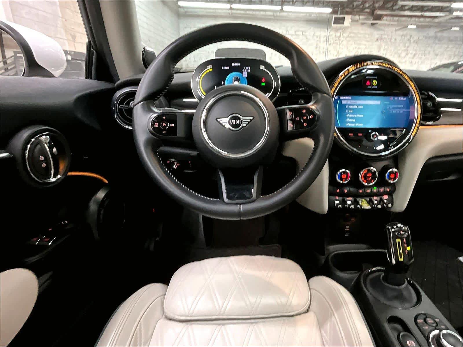 Used 2023 MINI Cooper SE FWD image 9