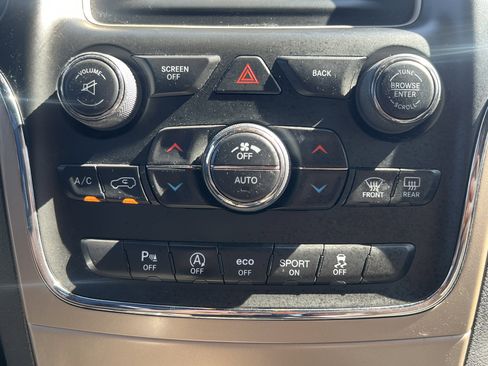 Used 2017 Jeep Grand Cherokee Laredo w/ Quick Order Package 23E AWD/4WD image 21
