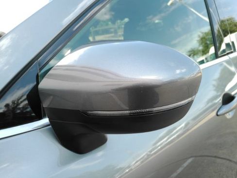 Used 2024 Nissan Pathfinder SV w/ Black Appearance Package FWD image 15
