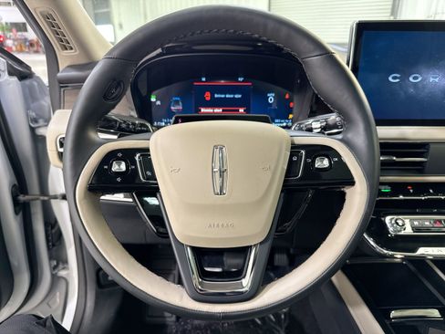 New 2026 Lincoln Corsair Reserve w/ Jet Appearance Package image 13