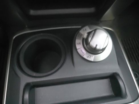 Used 2016 Toyota 4Runner SR5 Premium image 15