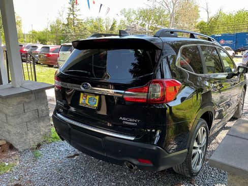 Used 2022 Subaru Ascent Touring AWD/4WD image 5