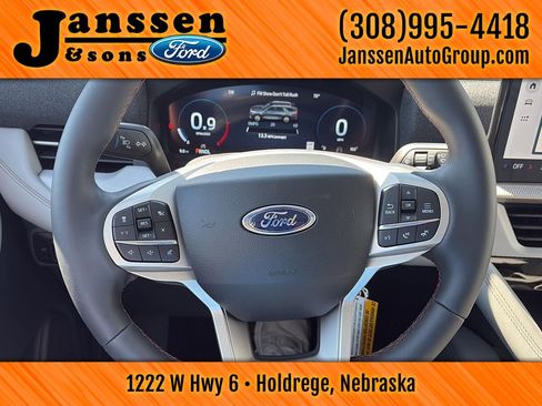 New 2025 Ford Explorer Active w/ Active Comfort Package image 15