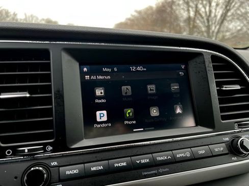 Used 2017 Hyundai Elantra SE image 42