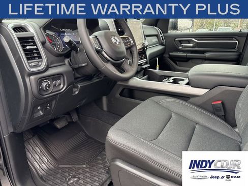 New 2026 RAM 1500 4x4 Crew Cab image 7