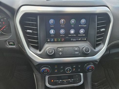 Used 2023 GMC Acadia SLT AWD/4WD image 18