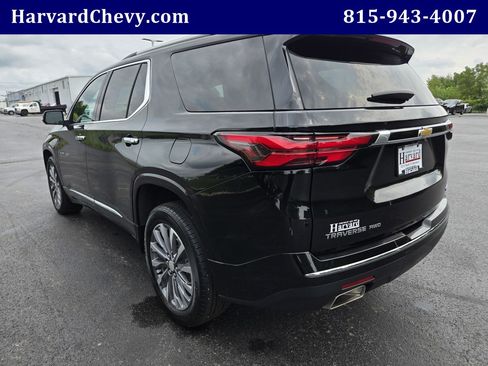 Used 2023 Chevrolet Traverse Premier AWD/4WD image 6