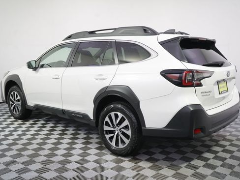 Certified 2024 Subaru Outback Premium AWD/4WD image 3