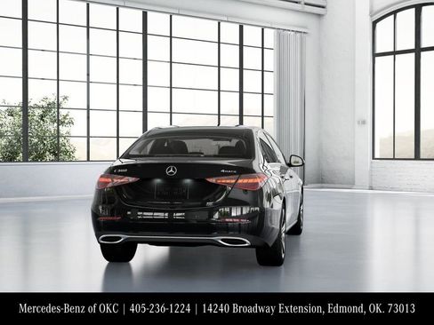 Used 2025 Mercedes-Benz C 300 4MATIC Sedan image 24