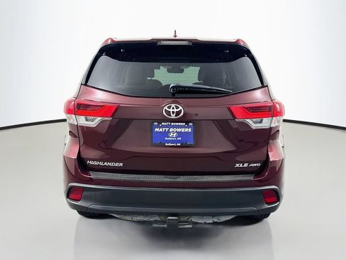 Used 2017 Toyota Highlander XLE AWD/4WD image 6