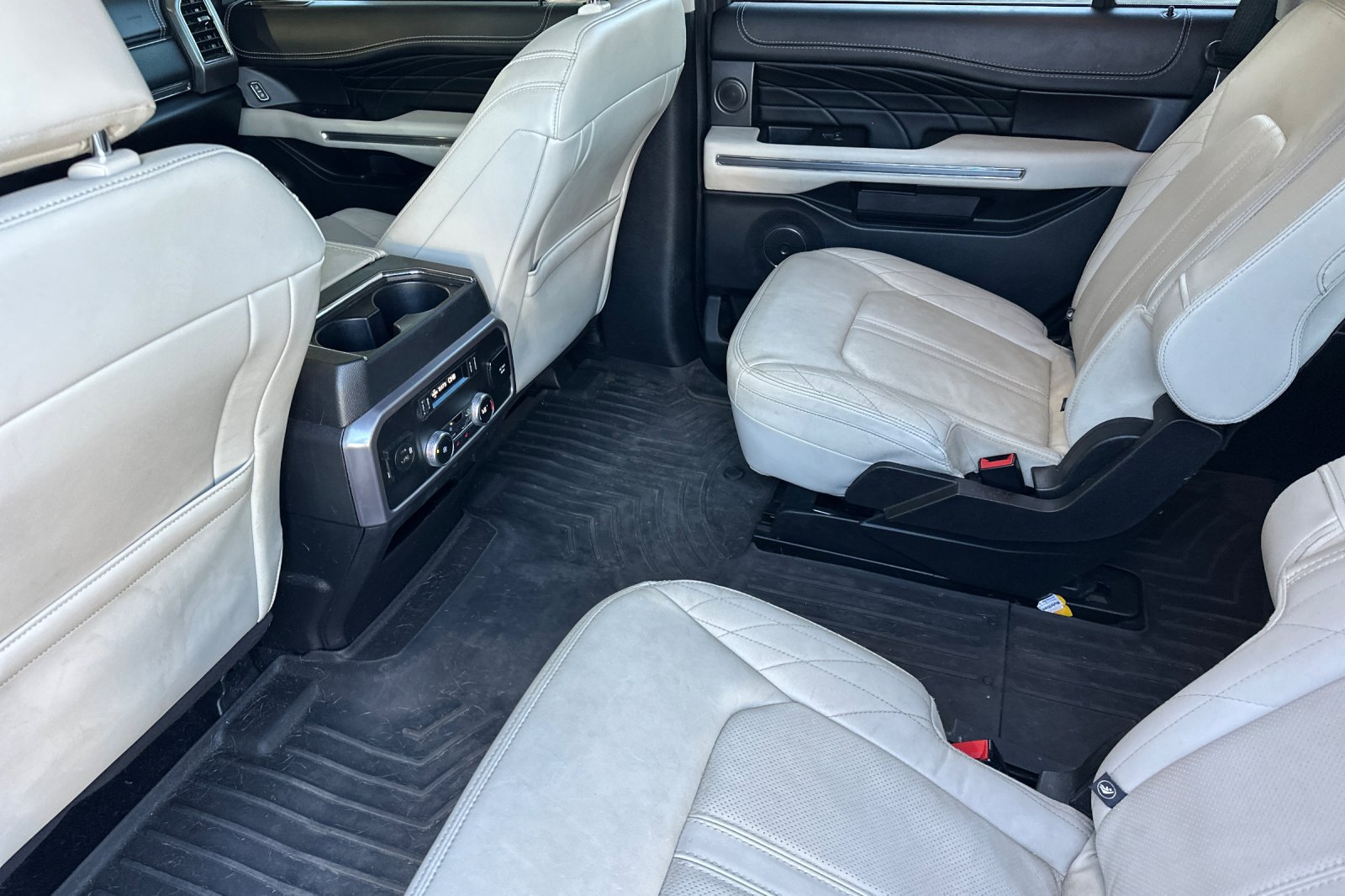 Used 2021 Ford Expedition Platinum AWD/4WD image 11