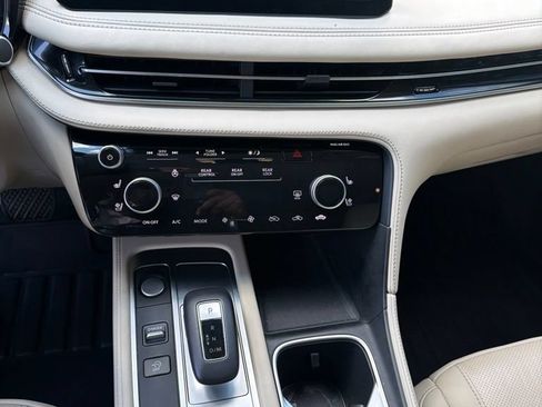Certified 2023 INFINITI QX60 Sensory w/ Vision Package AWD/4WD image 3