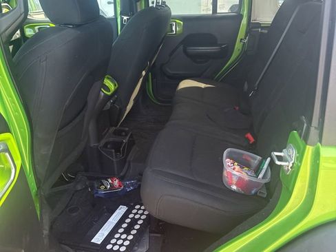 Used 2019 Jeep Wrangler Unlimited Sport S AWD/4WD image 4