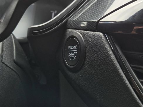 Used 2025 Ford Escape ST-Line FWD image 21