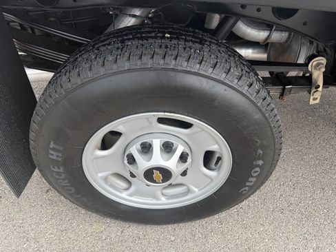 Used 2018 Chevrolet Silverado 2500 W/T w/ WT Fleet Convenience Package image 11