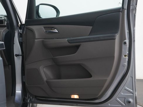Used 2017 Honda Odyssey EX-L image 8