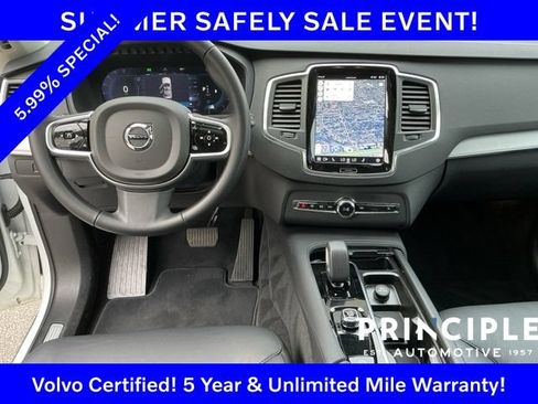 Certified 2025 Volvo XC90 B5 Core AWD/4WD image 17
