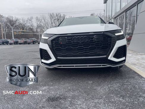 Certified 2024 Audi RS Q8 w/ Black Optic Package image 9