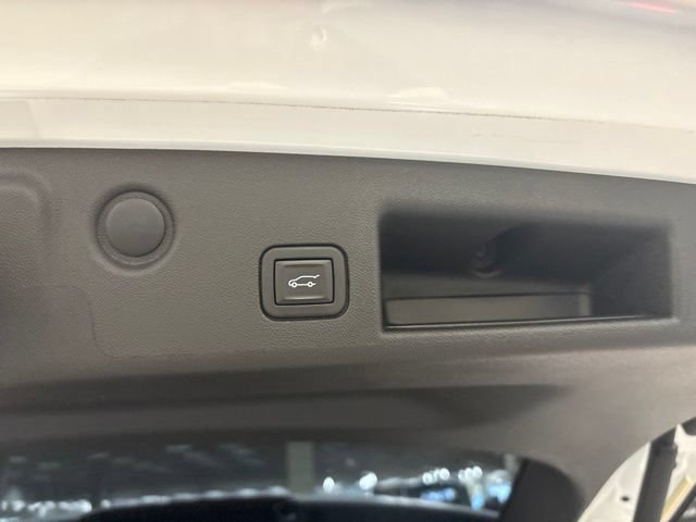 Used 2022 Chevrolet Equinox RS AWD/4WD image 13
