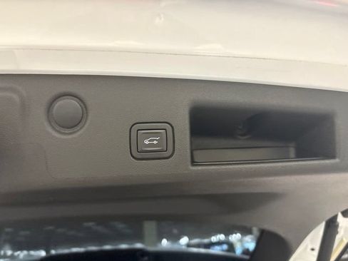 Used 2022 Chevrolet Equinox RS AWD/4WD image 13