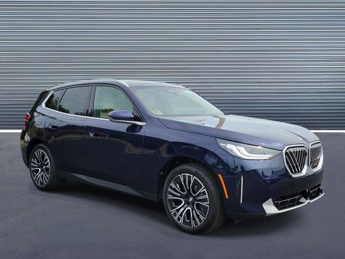 New 2026 BMW X3 xDrive30 w/ Premium Package AWD/4WD image 2