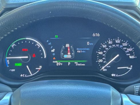 Used 2025 Toyota Sienna XLE FWD image 40