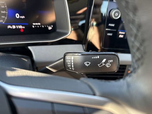 New 2026 Volkswagen Jetta SE FWD image 22
