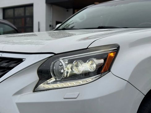 Used 2016 Lexus GX 460 image 33