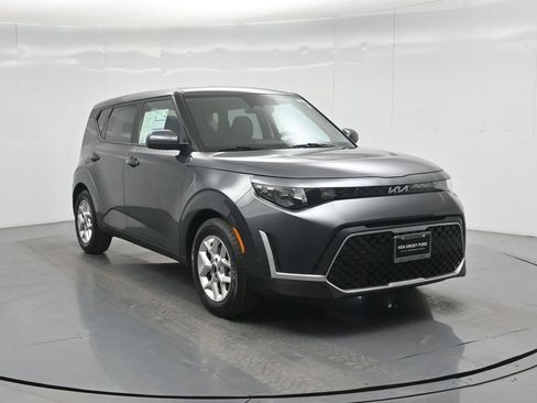 Used 2023 Kia Soul LX w/ Option Group 015 FWD image 55