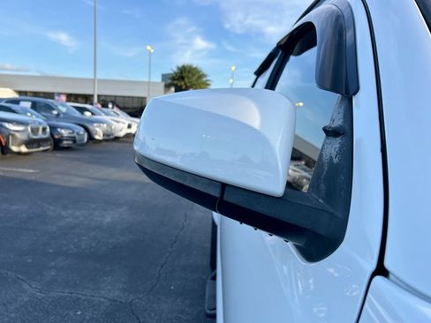 Used 2020 Toyota Tacoma SR5 RWD image 33