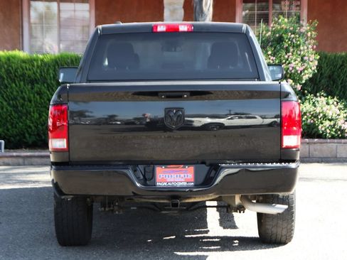 Used 2018 RAM 1500 Express w/ Black Ram 1500 Express Group RWD image 7