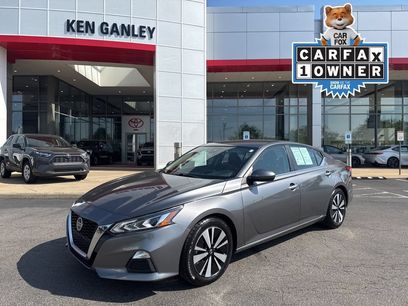 Used 2022 Nissan Altima 2.5 SV