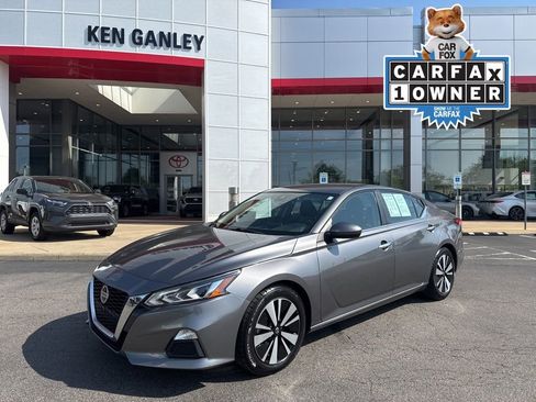 Used 2022 Nissan Altima 2.5 SV FWD image 1