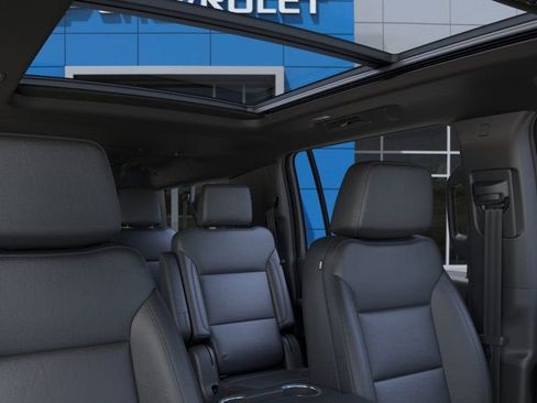 New 2026 Chevrolet Suburban Z71 image 25