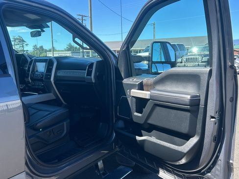 Certified 2021 Ford F350 Lariat w/ Lariat Ultimate Package AWD/4WD image 30