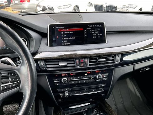 Used 2018 BMW X5 xDrive40e image 6