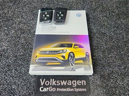Used 2021 Volkswagen Atlas Cross Sport SE w/ Panoramic Sunroof Package image 59