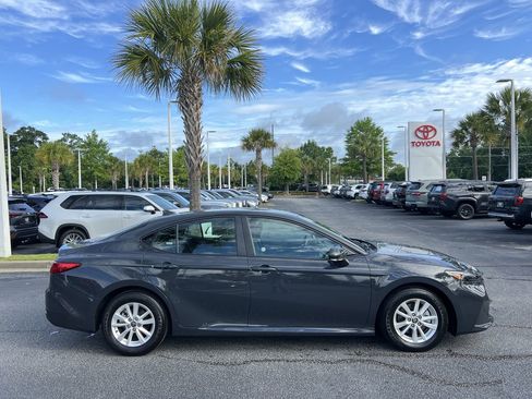 Used 2026 Toyota Camry LE FWD image 11